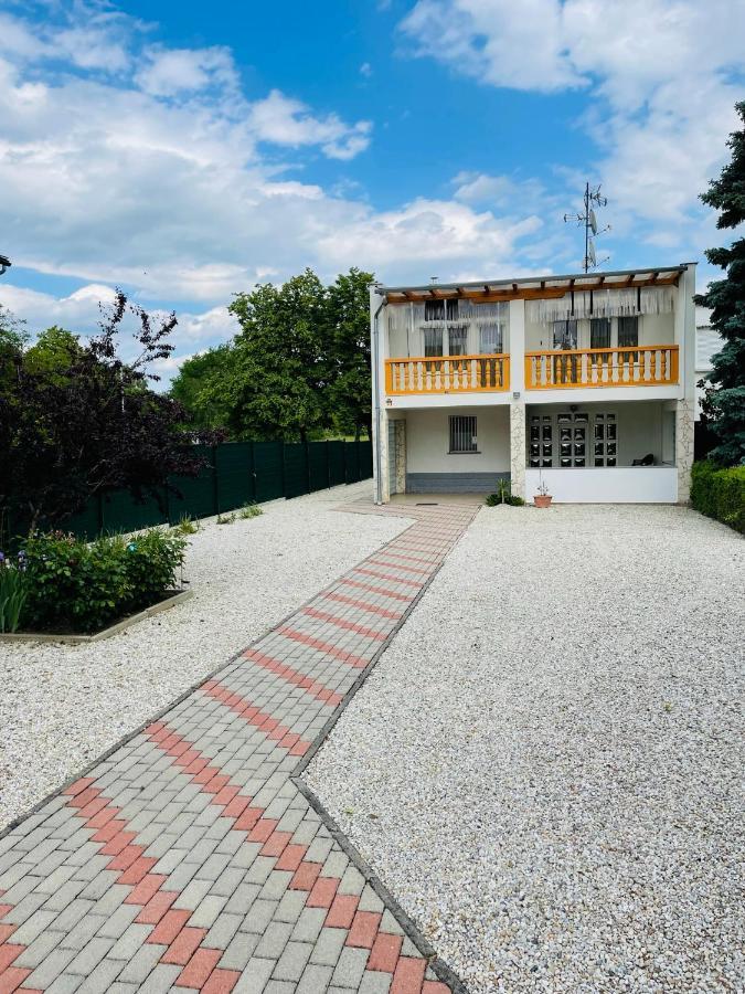Karolin Apartman Bük Exteriér fotografie